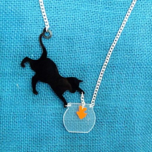 Kat met goudvis ketting en/of oorbellen